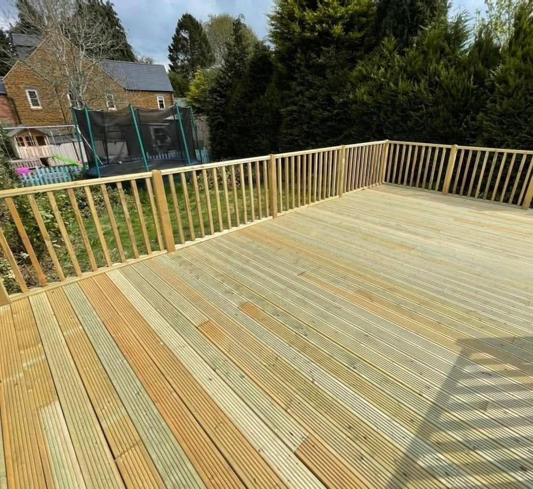 Raised timber deck with balustrade